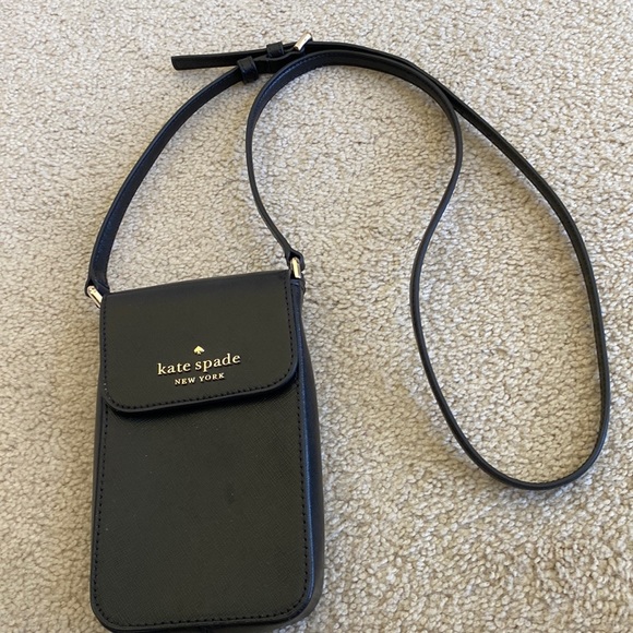 kate spade Handbags - Kate Spade cell phone purse